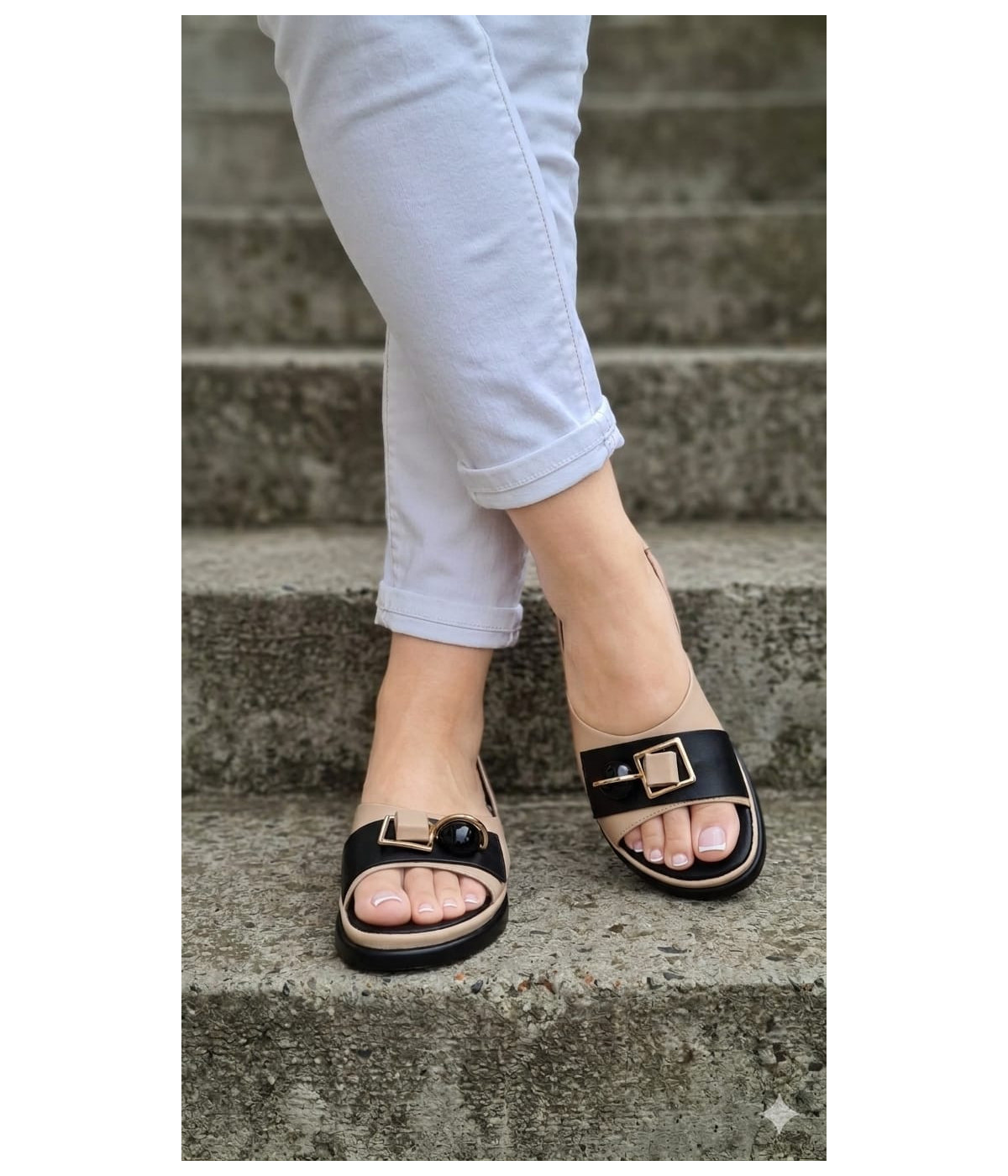 Sandały damskie  beżowo - czarne