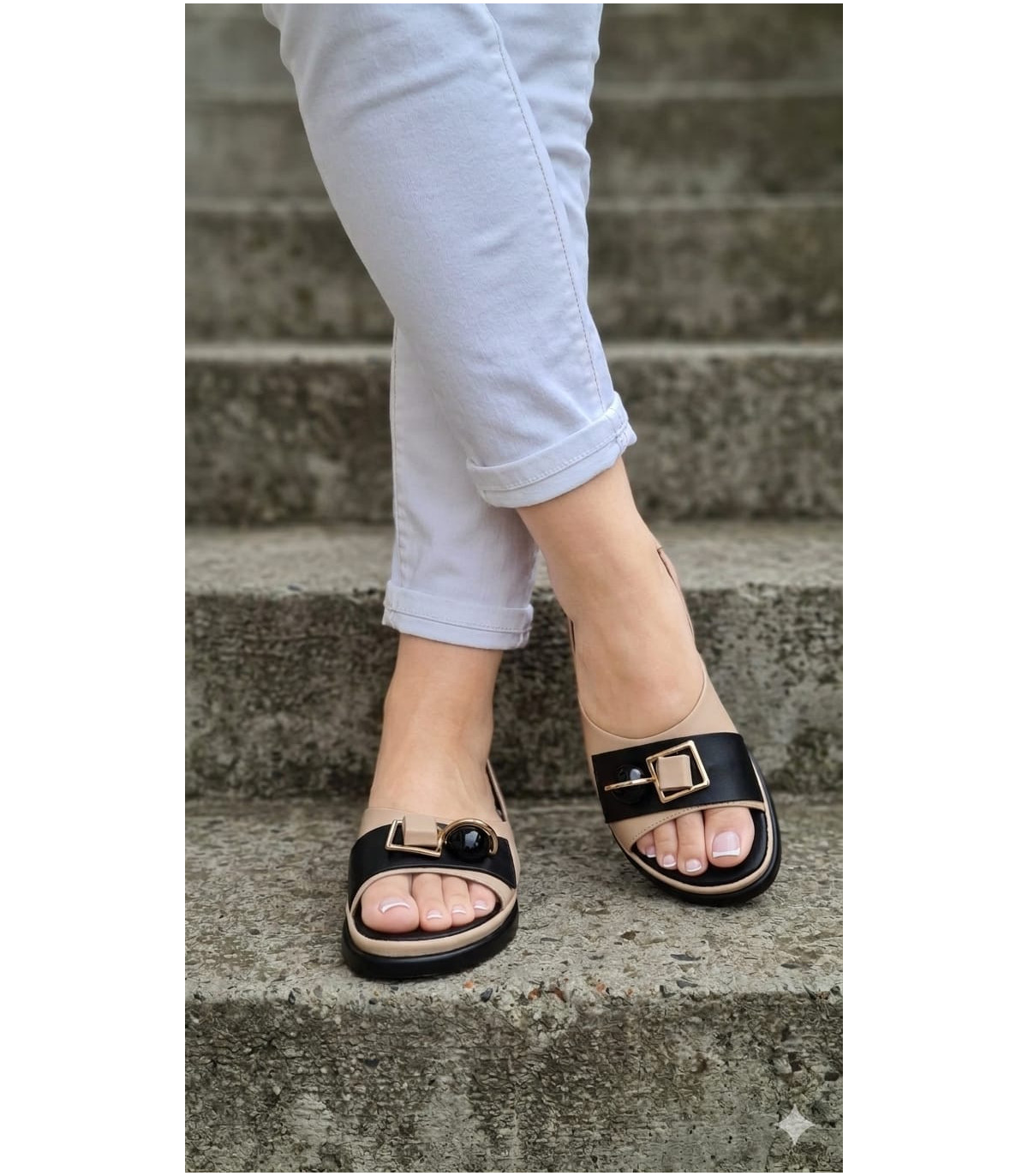 Sandały damskie  beżowo - czarne